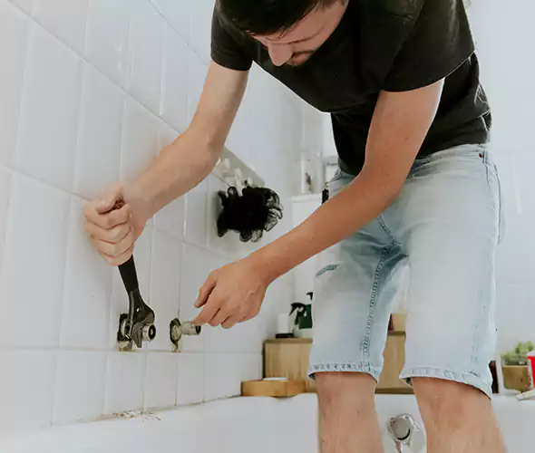 Affordable Bathtub Faucet Replacement in Griffin: Choose Experienced Local Technicians